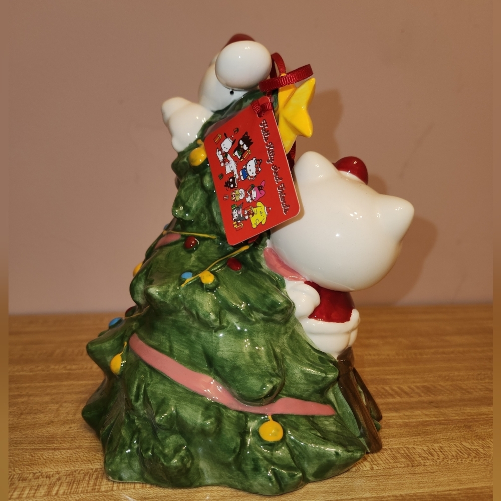 BLUE SKY HELLO KITTY and FRIENDS DECORATING THE TREE FIGURINE - Picture 5 of 9